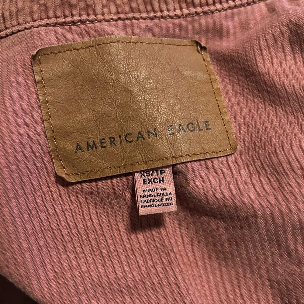3/$20 American Eagle boxy corduroy mauve jacket, size XS - Picture 4 of 6